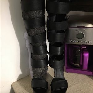 Bought these in Miami and i have never worn them